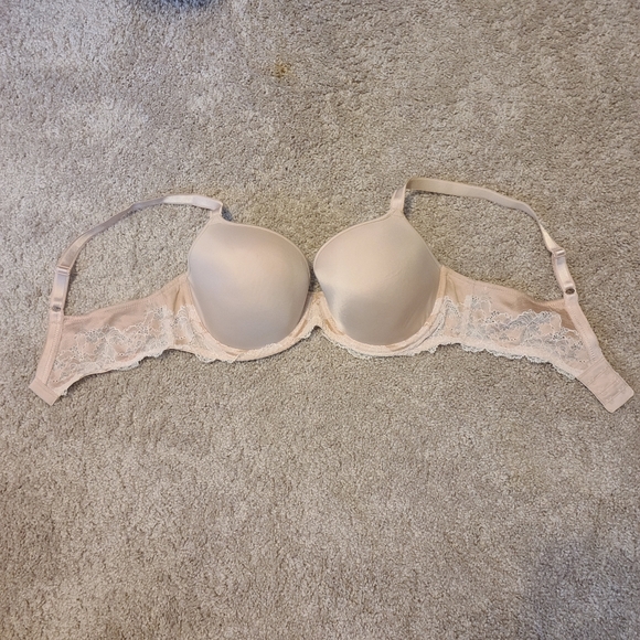 Wacoal 36D Lace Trim Bra - Picture 2 of 4